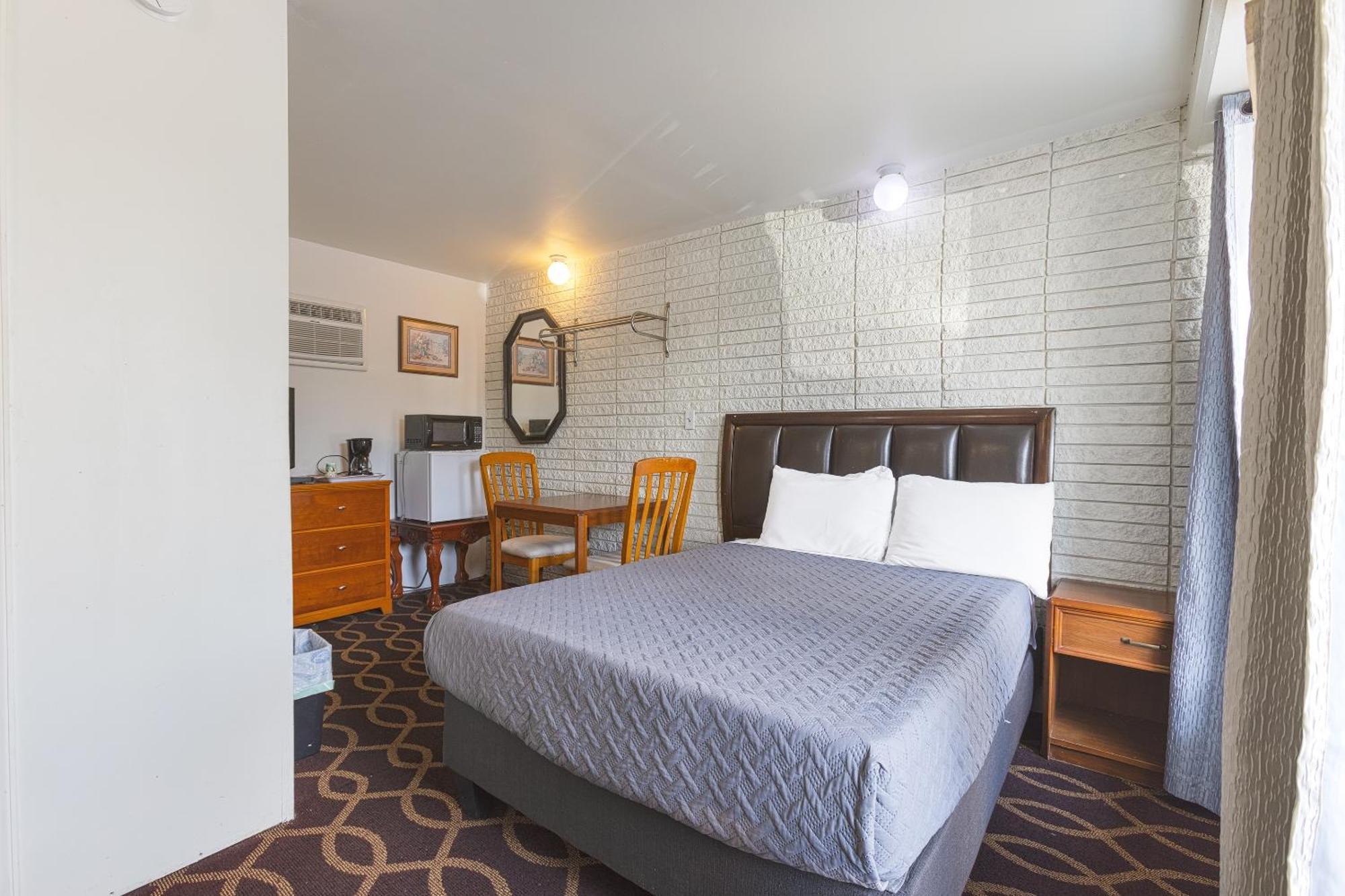Sonrise Inn Lincoln Hwy By Oyo Breezewood Exteriör bild