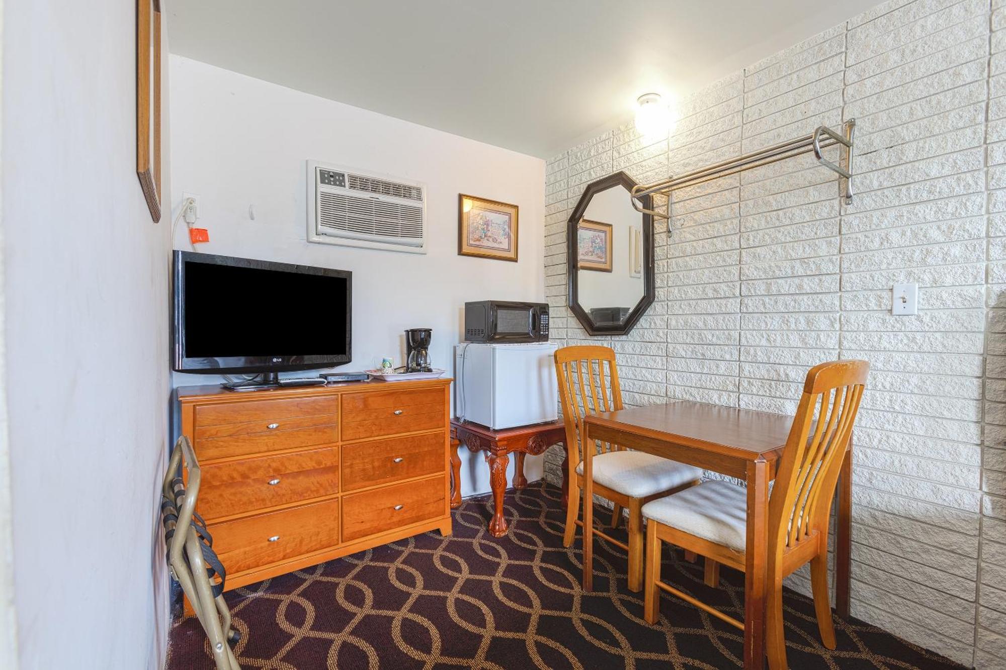 Sonrise Inn Lincoln Hwy By Oyo Breezewood Exteriör bild