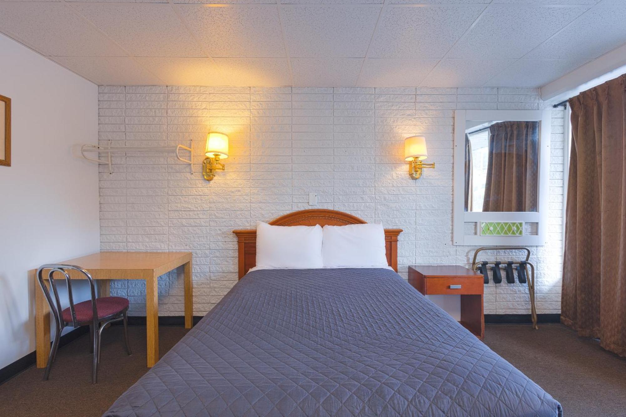 Sonrise Inn Lincoln Hwy By Oyo Breezewood Exteriör bild