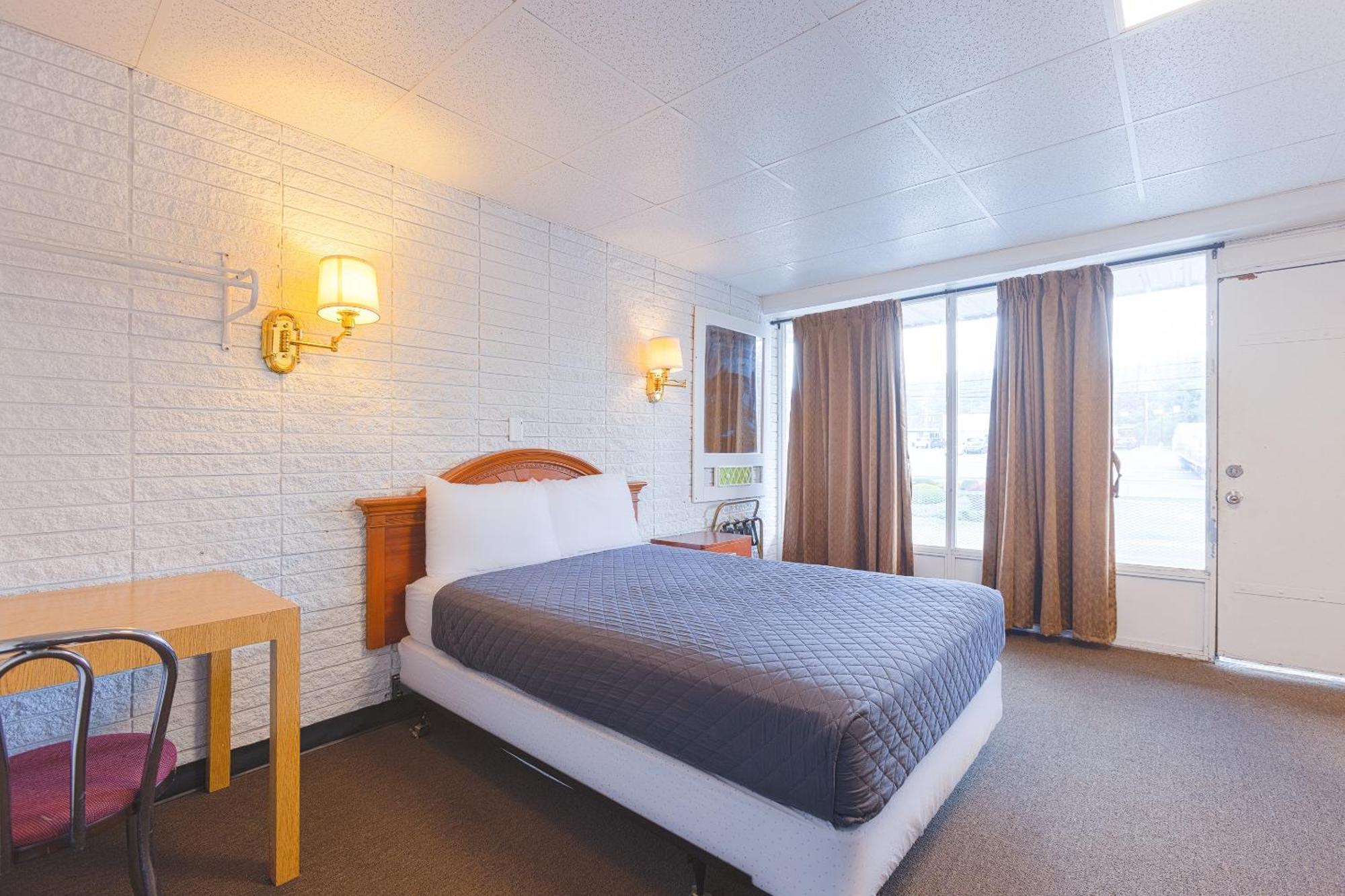 Sonrise Inn Lincoln Hwy By Oyo Breezewood Exteriör bild